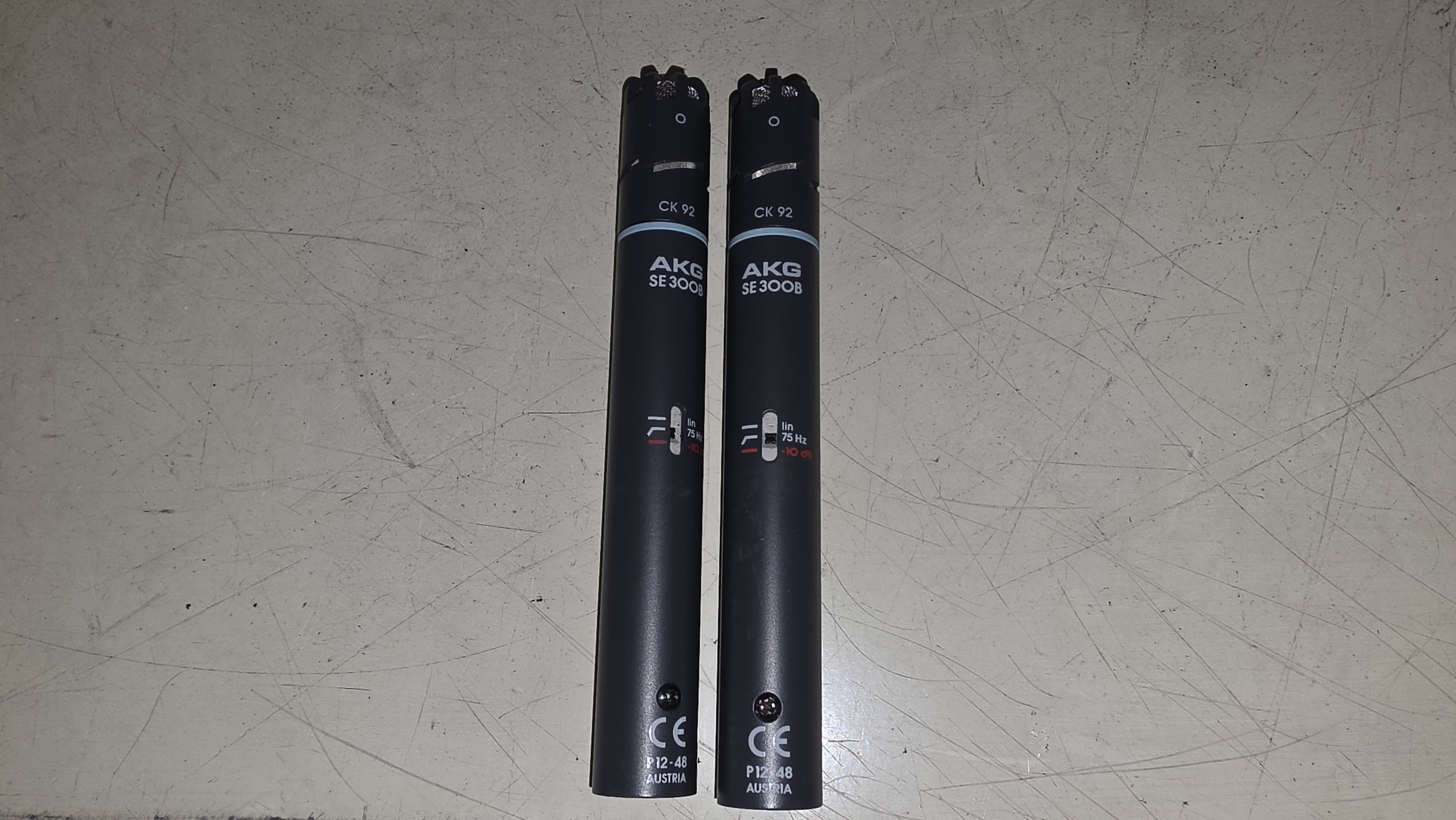 Vends 2 micro akg se 300ck92