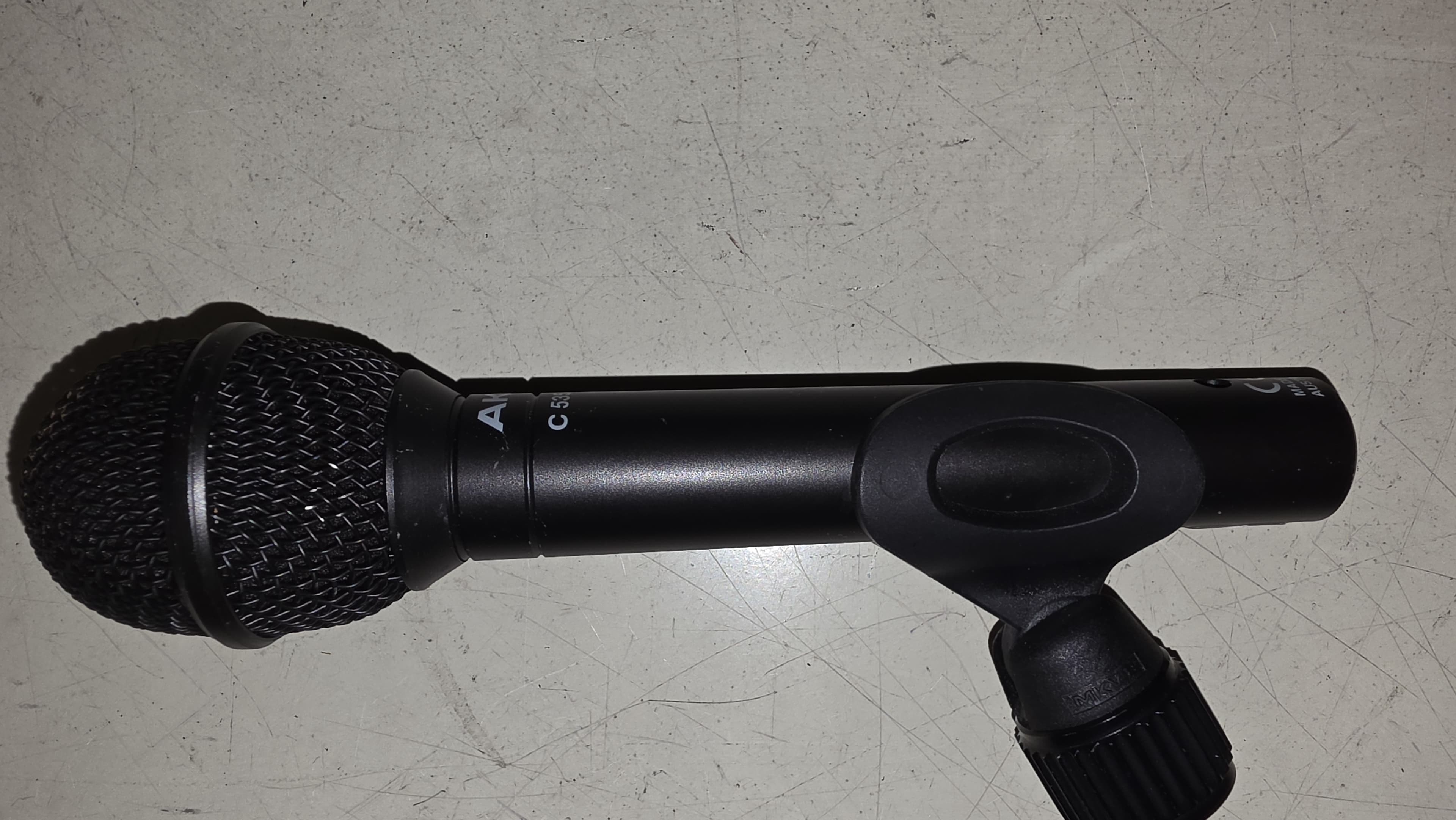 Vends micro AKG C535