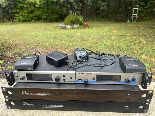 LOT DE 2 HF POCKET SERIE 300 ET 1 SERIE 500