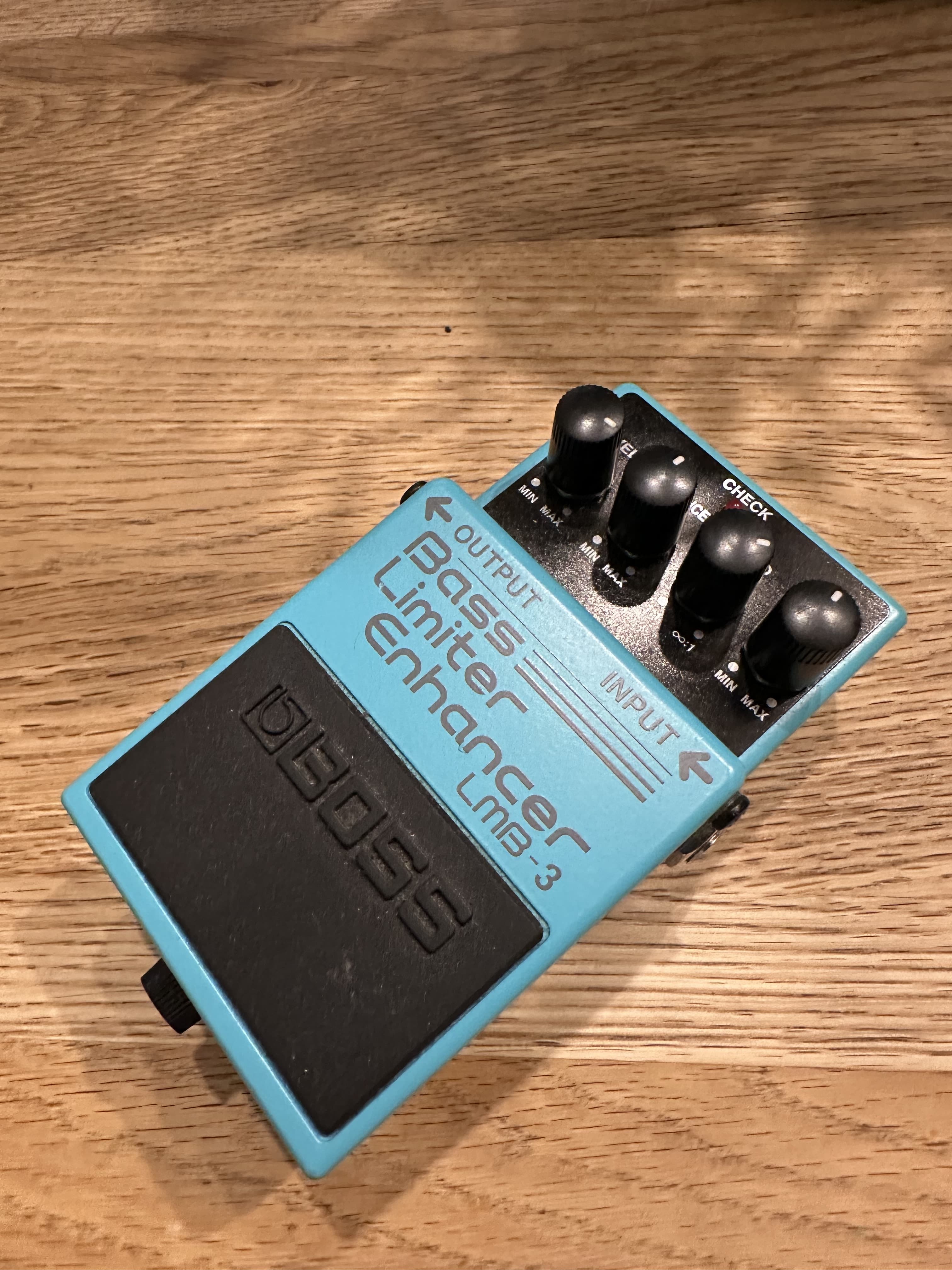 Boss LMB-3 Bass Limiter Enhancer