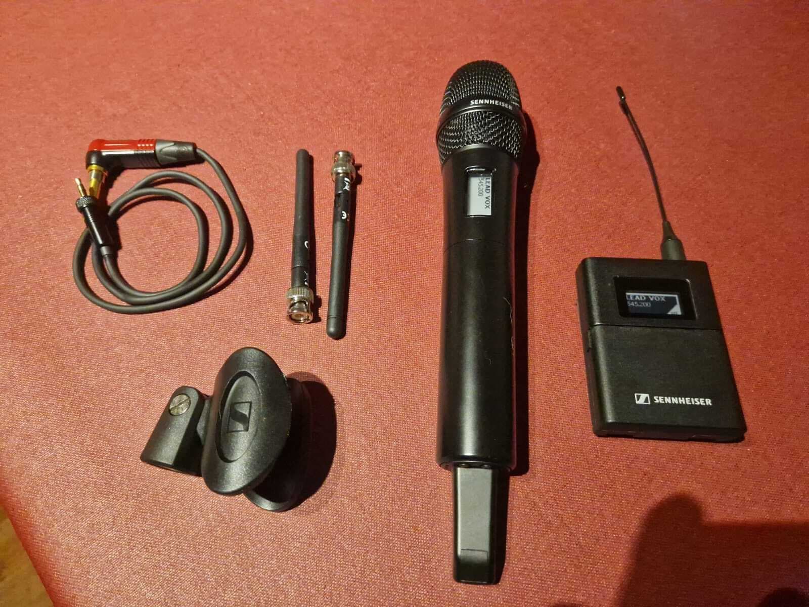 Vend Sennheiser ew-dx R1-9 EM2 + SK + SKM-S