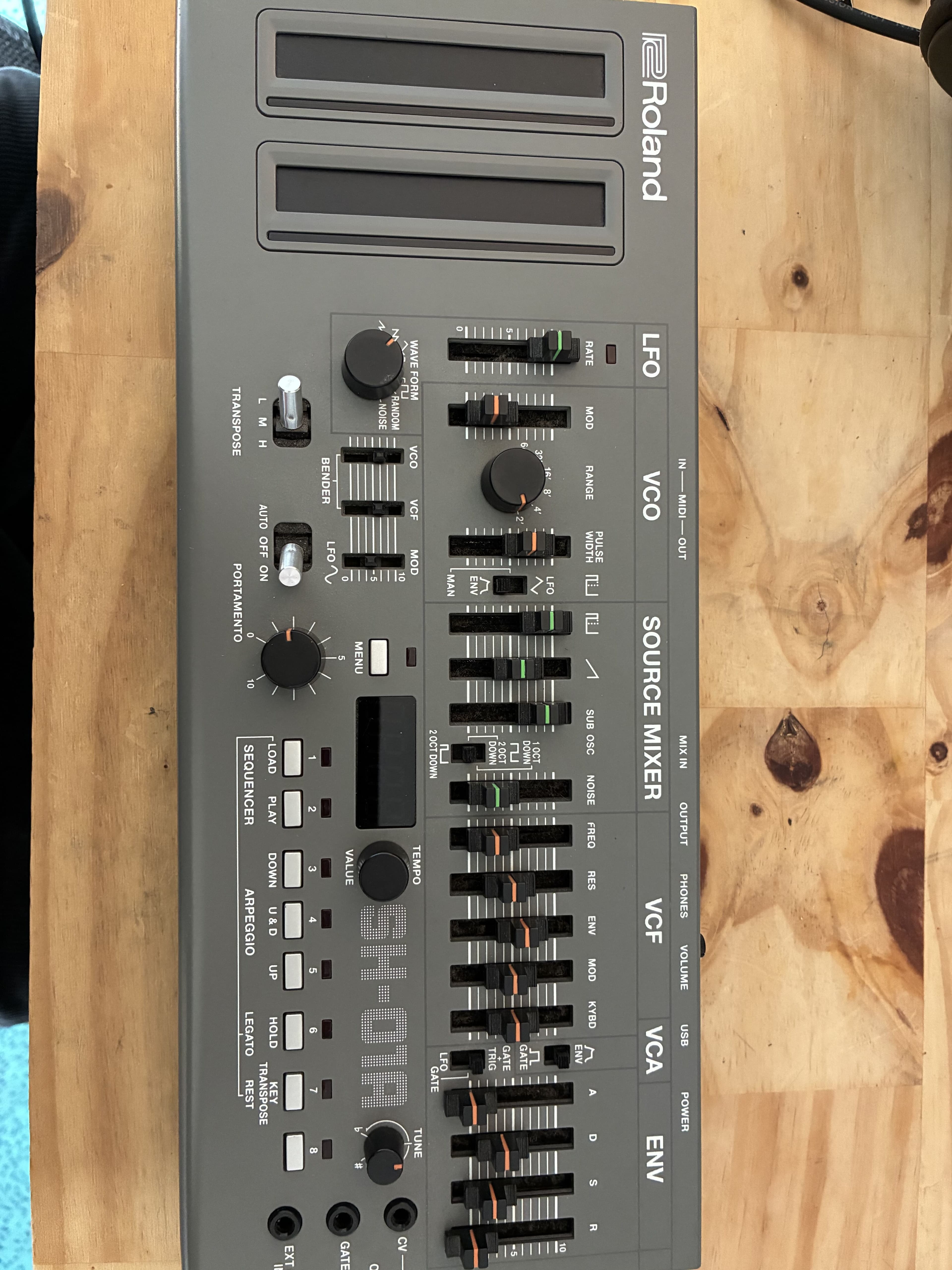 Vends Roland SH-01A