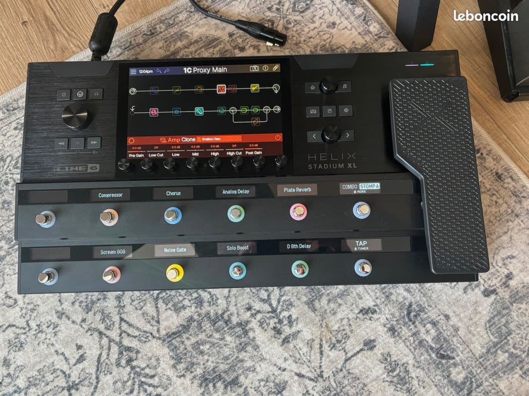 Helix Stadium XL