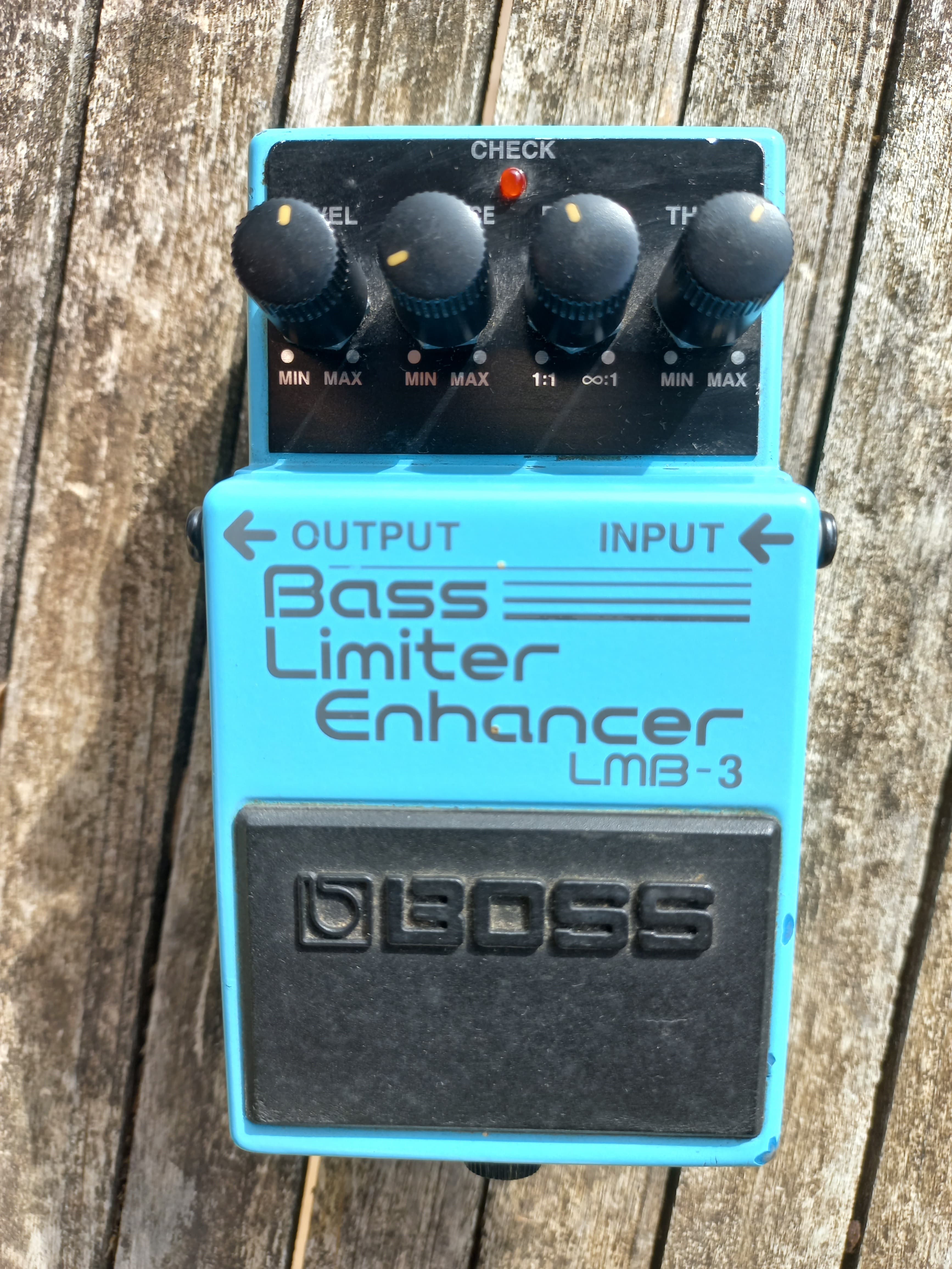 Vends Boss LMB-3