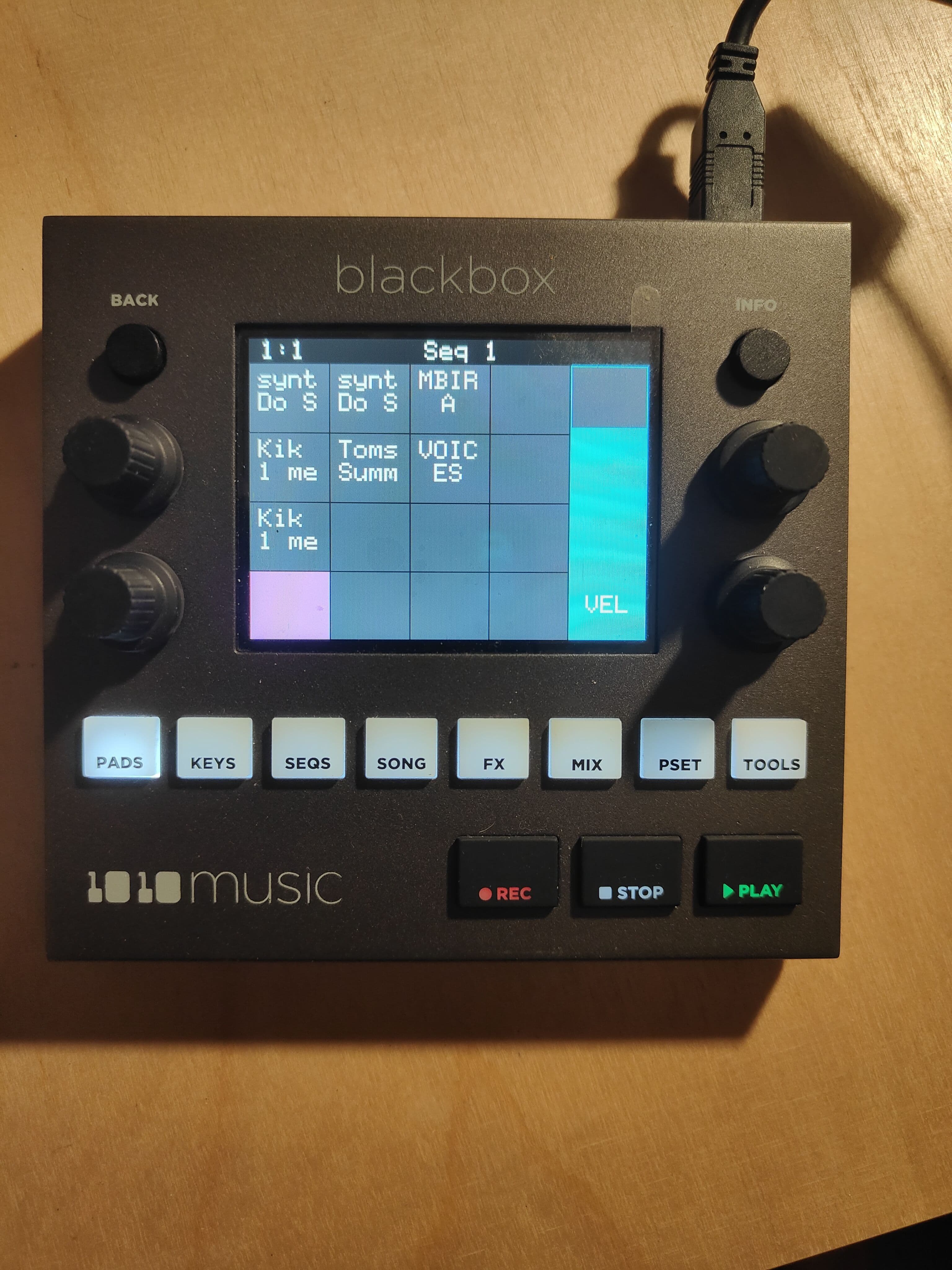 Vends 1010 BlackBox + decksaver