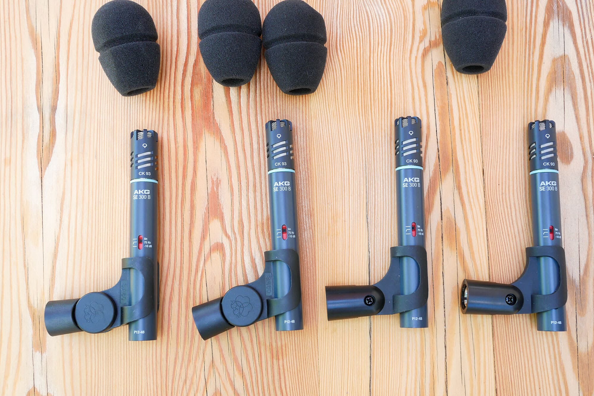 Vends 4 AKG SE300B avec 4 capsules ck93 et 2 ck91