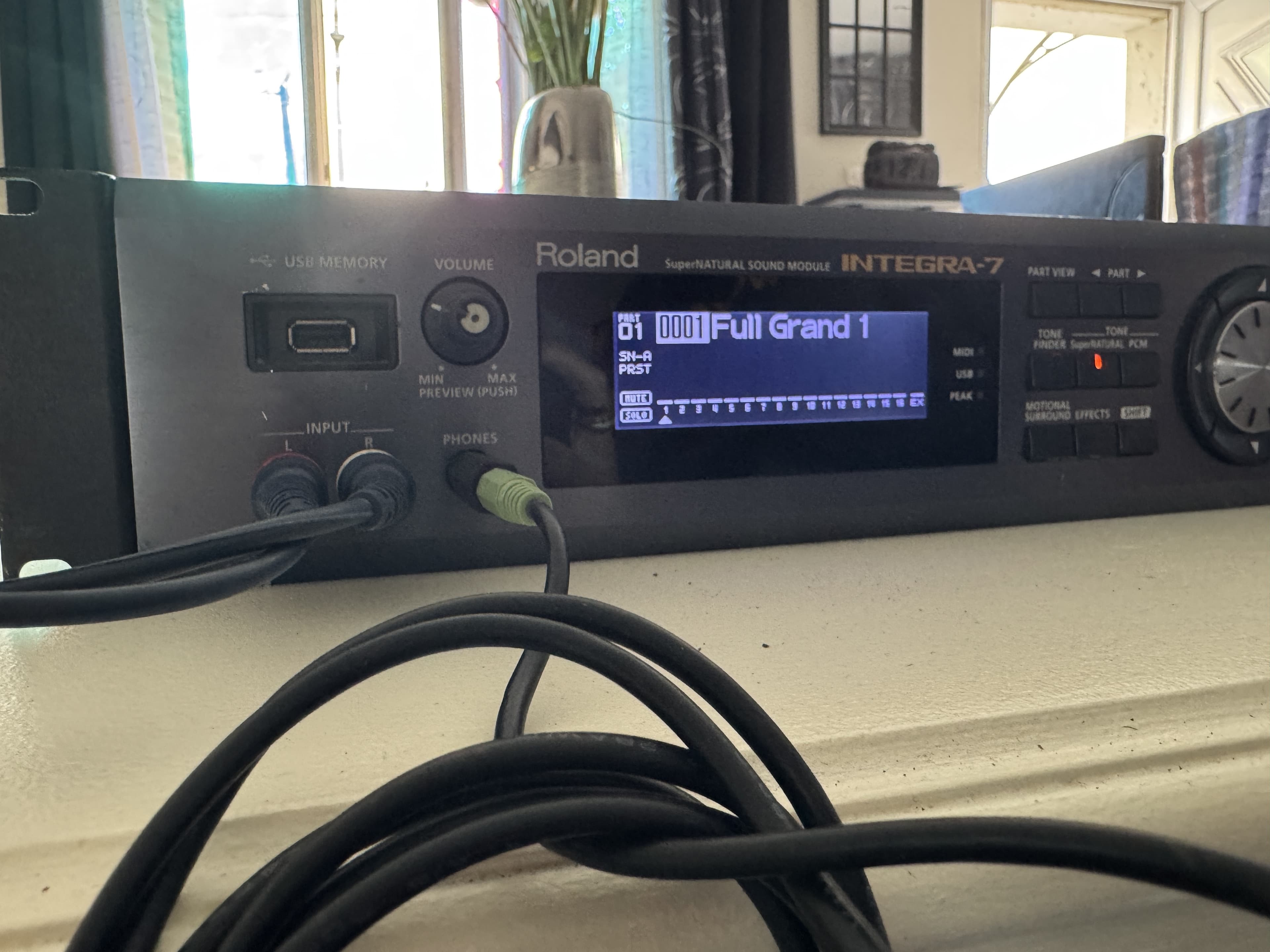 Roland INTEGRA-7 – Expandeur sonore SuperNATURAL – Fonctionnement vérifié