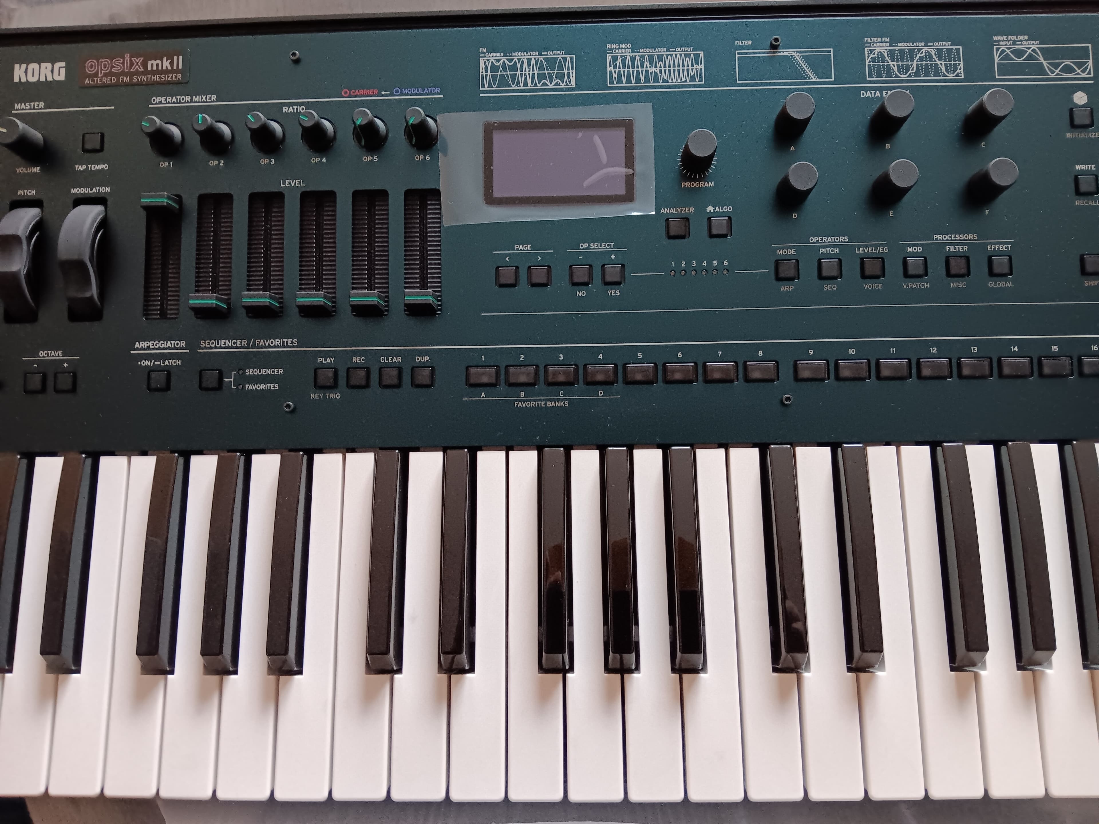Vends korg opsix MK2