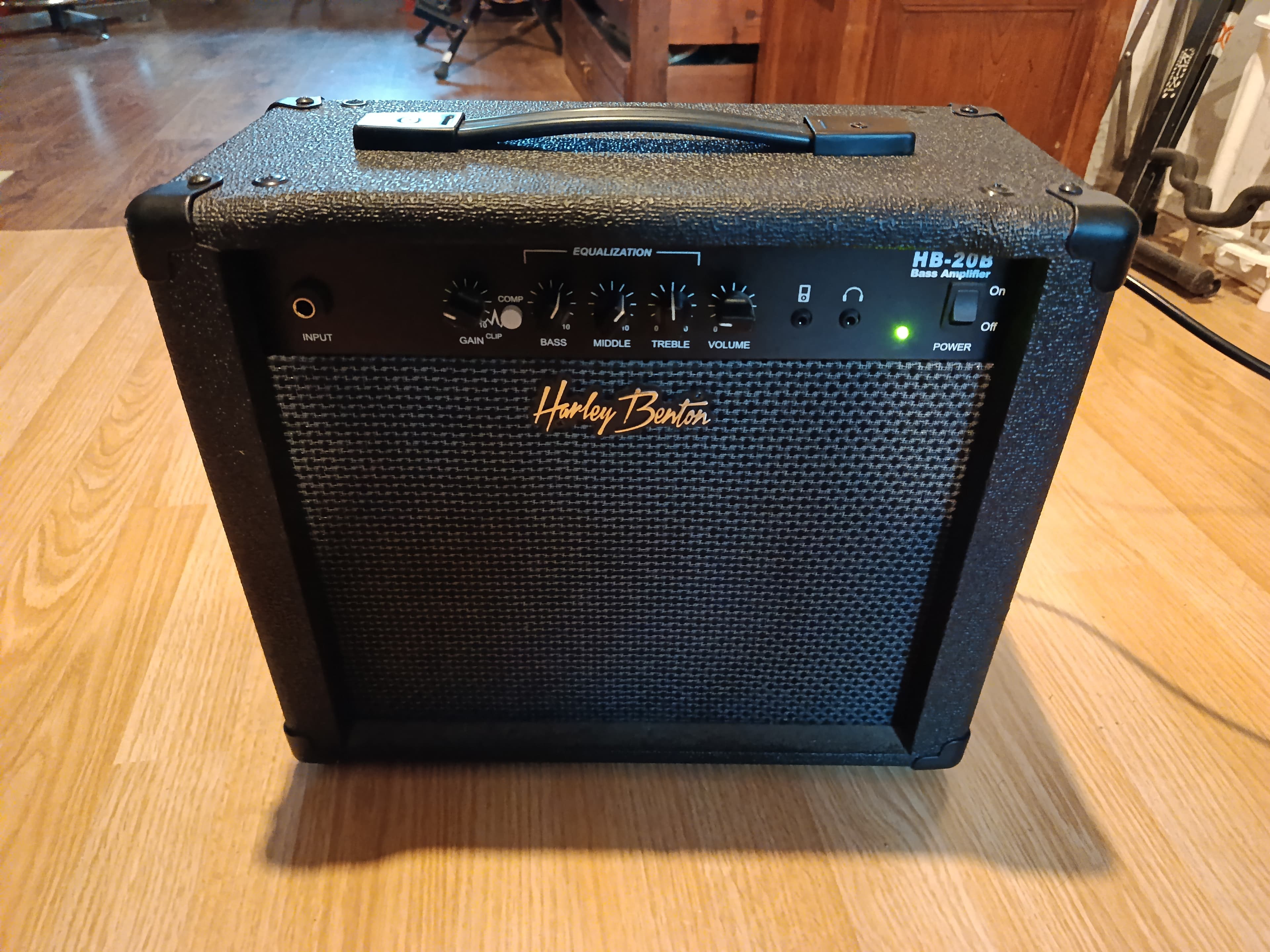 Ampli basse Harley Benton HB-20B