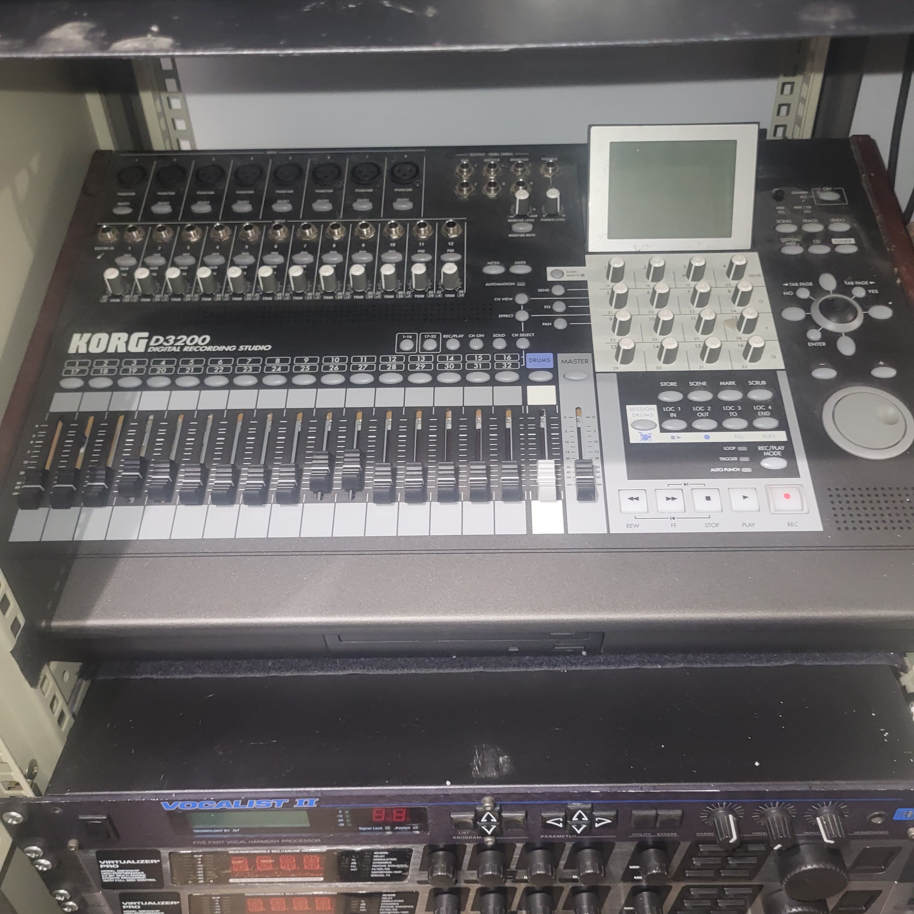 Vends table KORG digital recording studio jamais servi