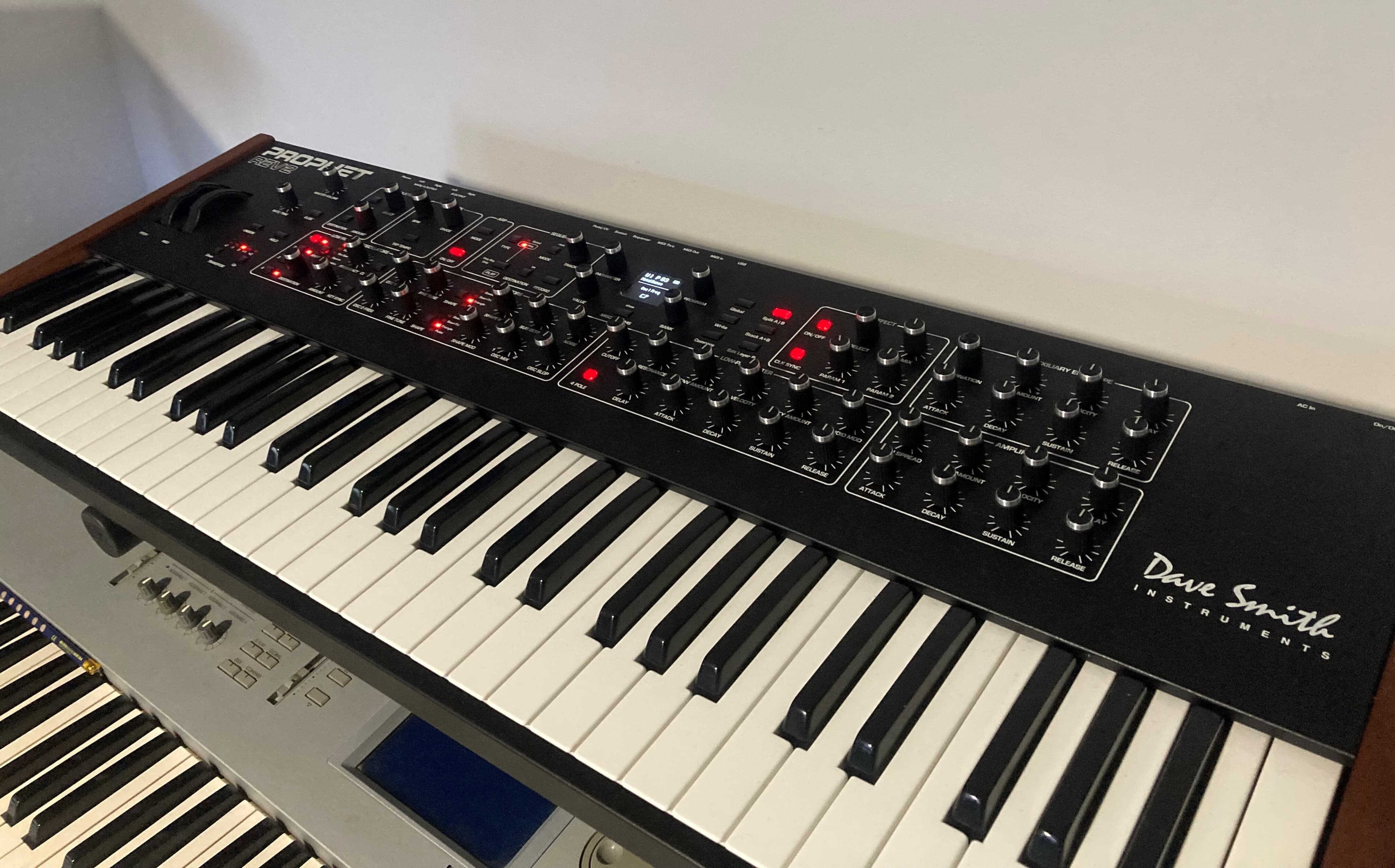 Vends Dave Smith Prophet Rev 2