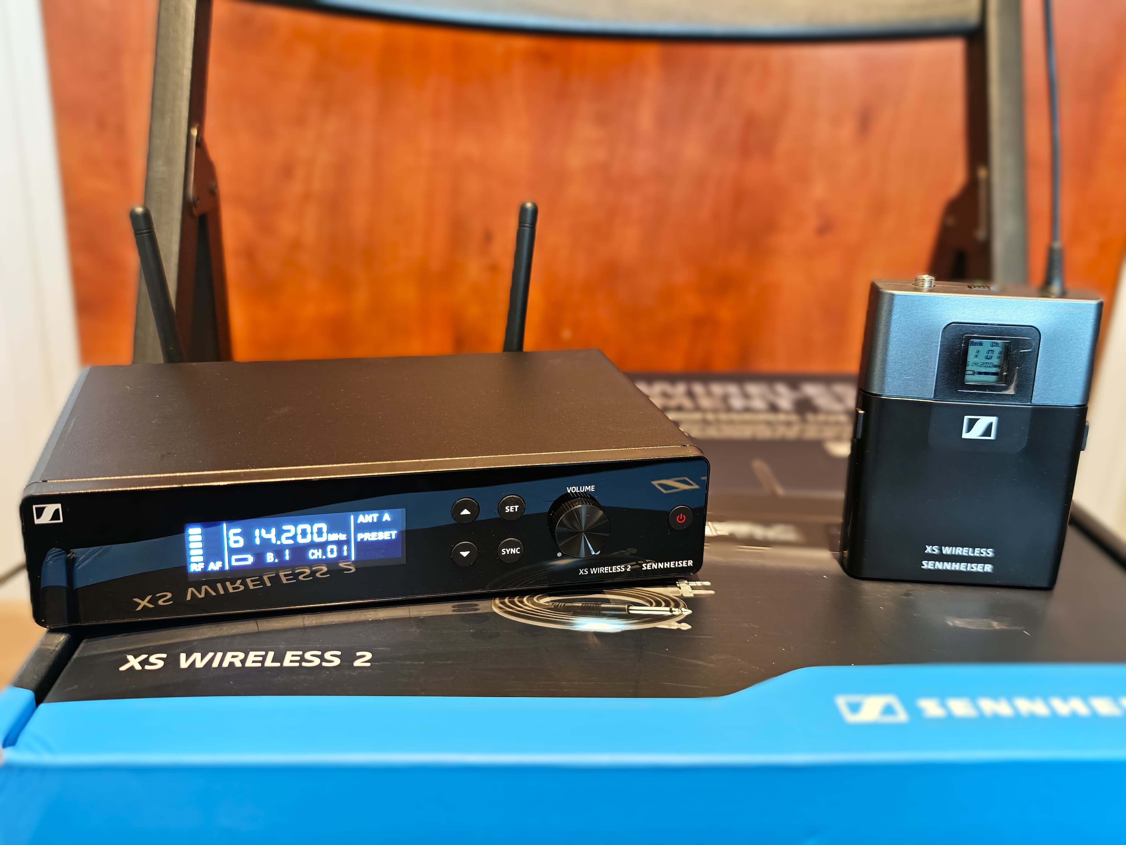 Vends Sennheiser XSW 2-Ci1 B-Band Instrument