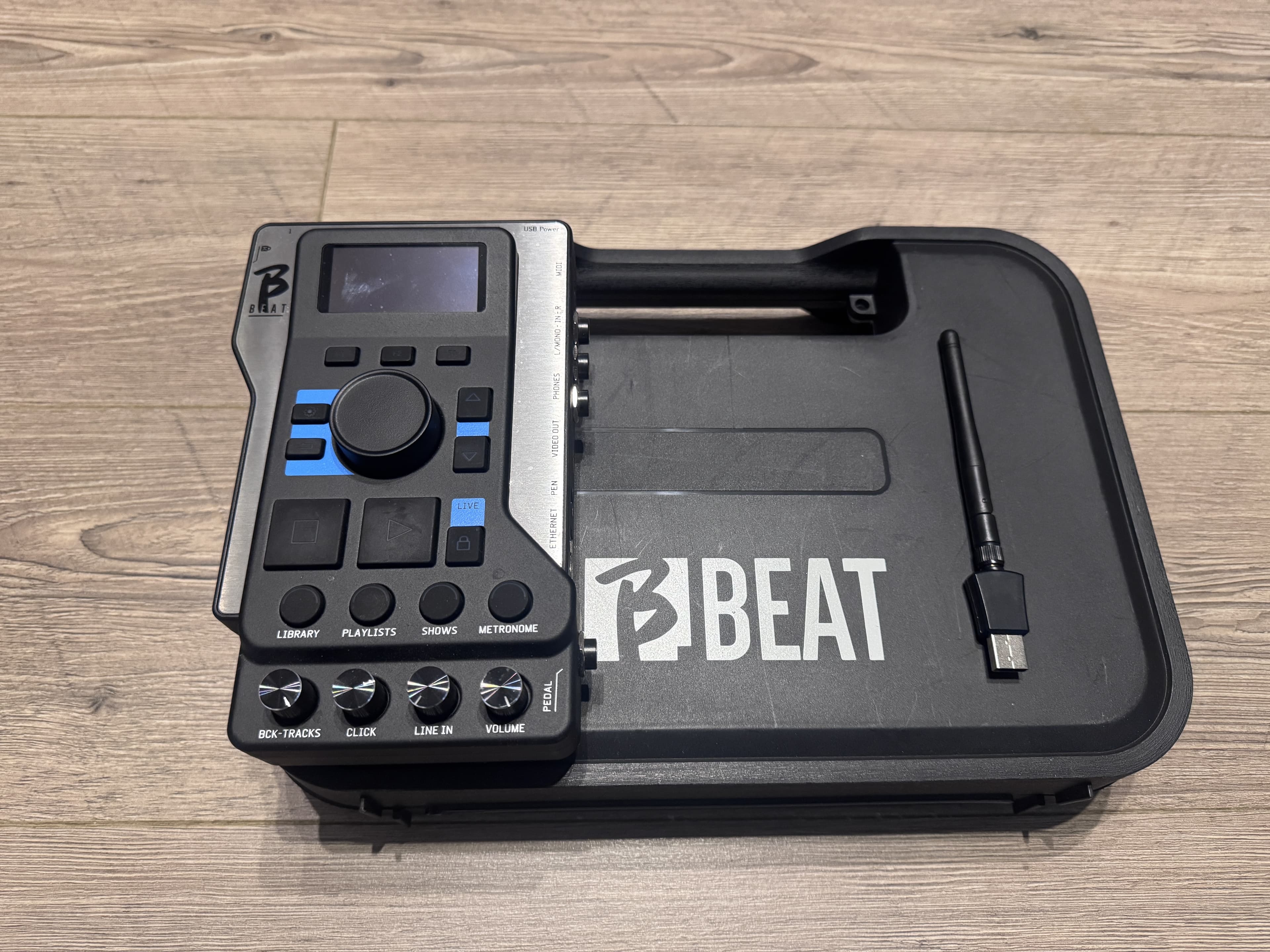 B.Beat 128GB avec malette de transport et antenne WIFI
