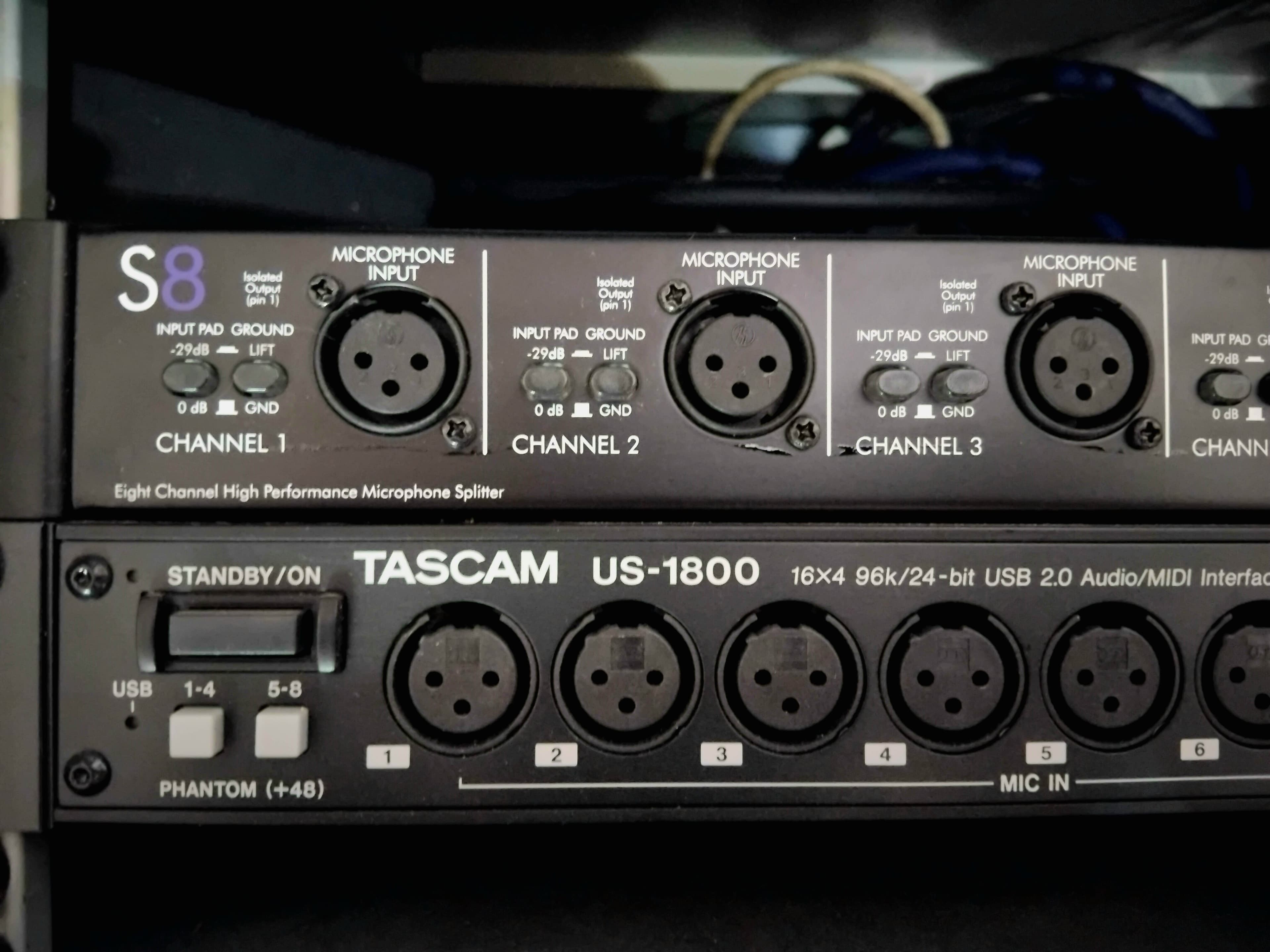 Tascam US1800