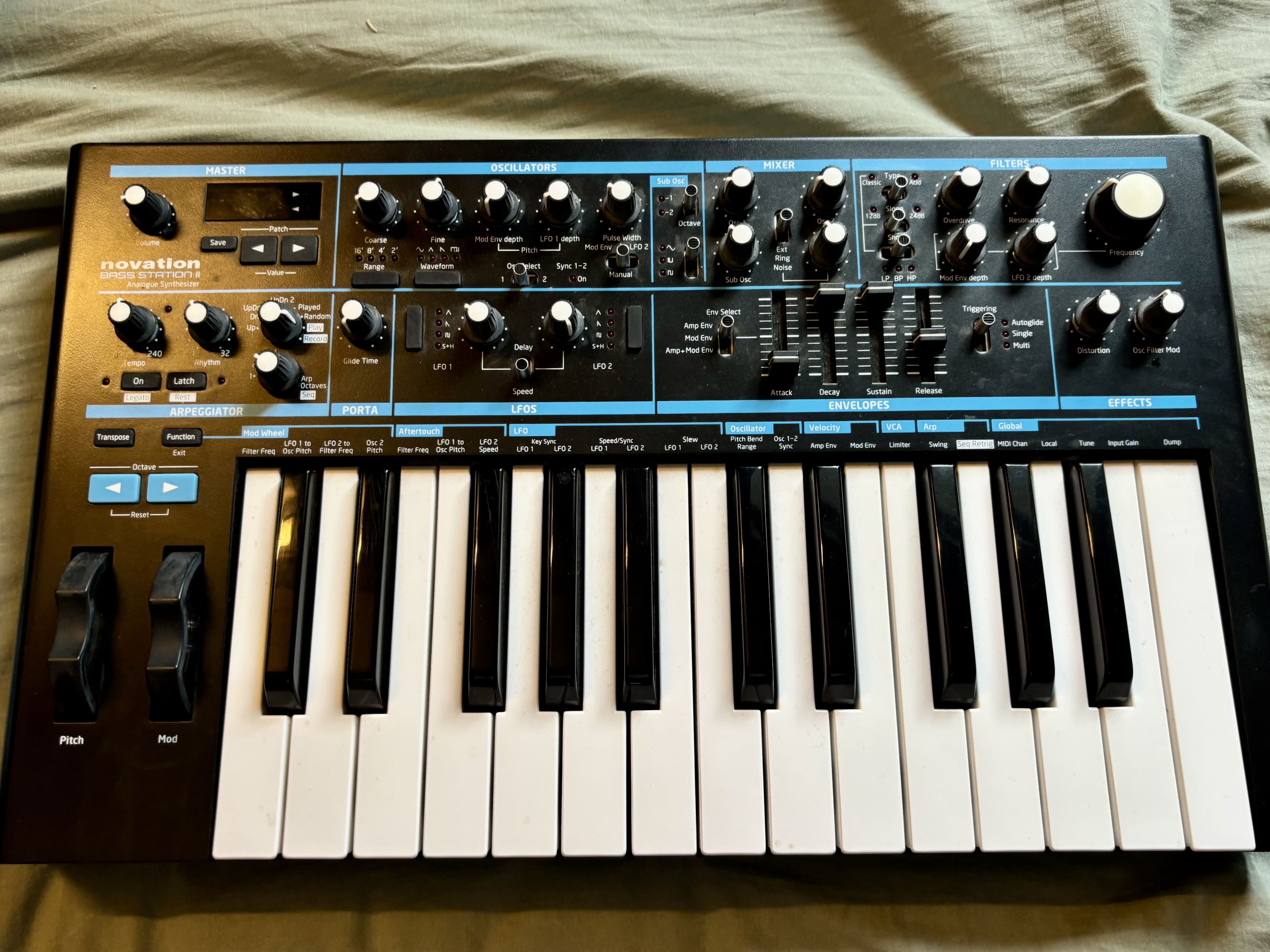 Vends Novation Bass station 2