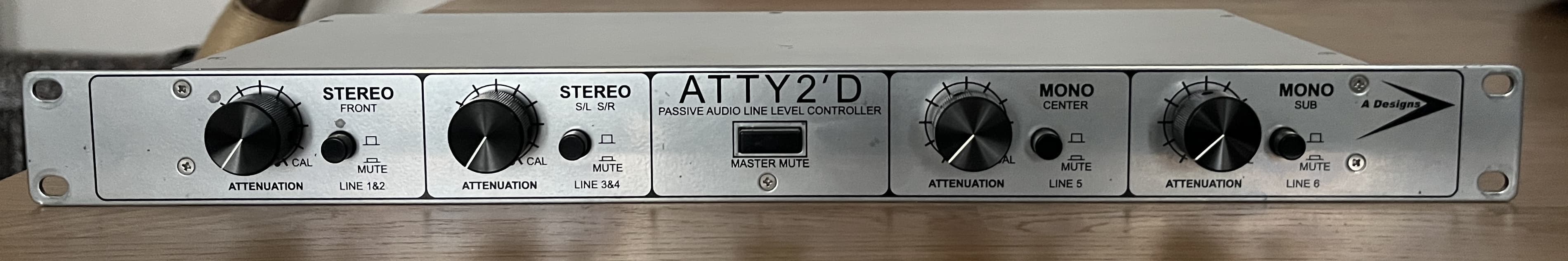 Vends A-Designs Atty2'D