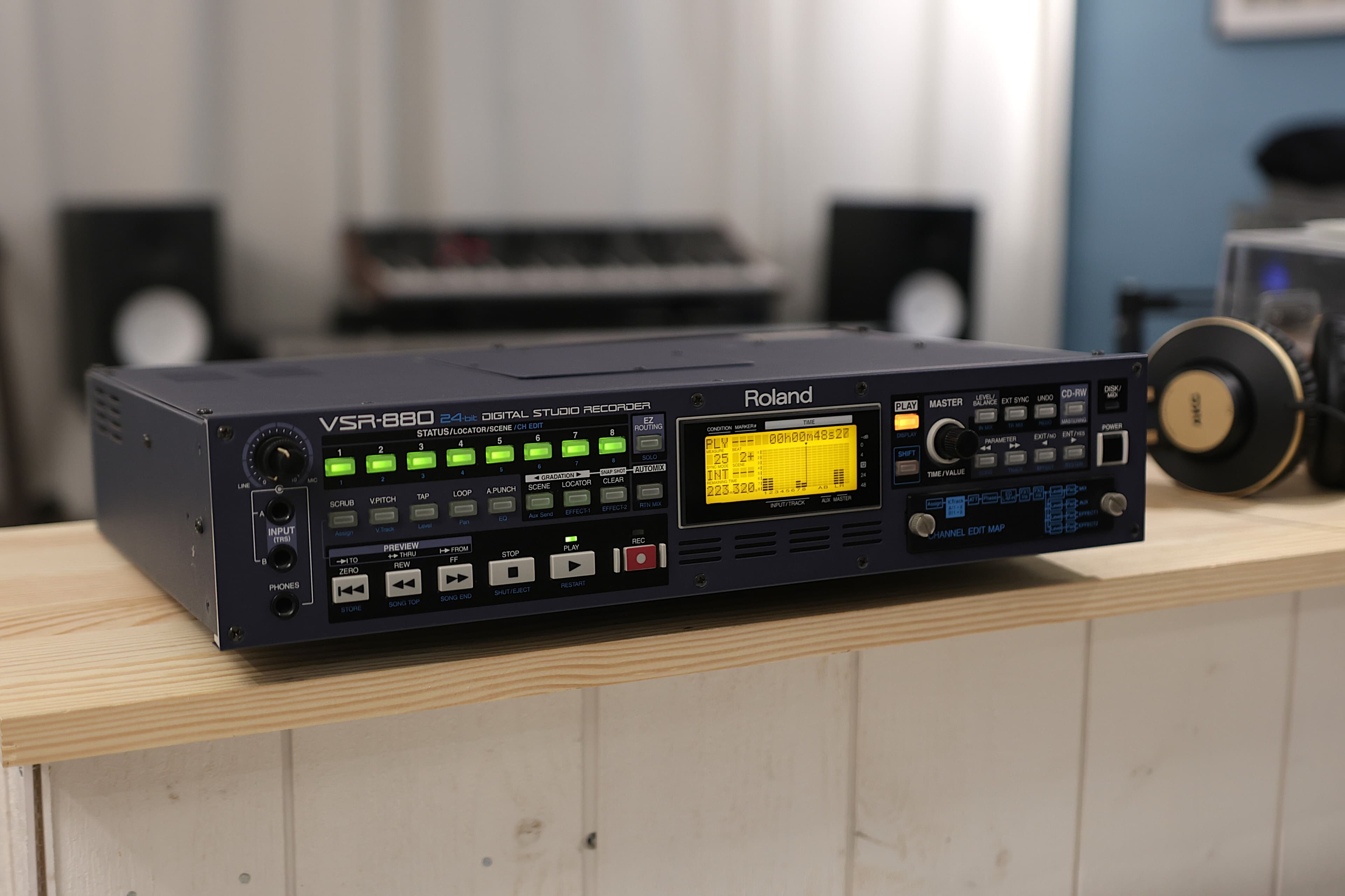 Enregistreur 8 Pistes ROLAND VSR-880