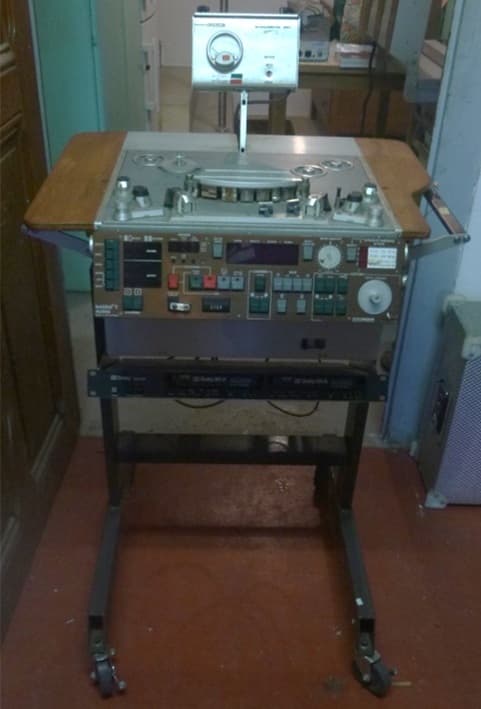 Nagra T-Audio avec Pied Dolby SR/A et Accessoires Porte Bobine