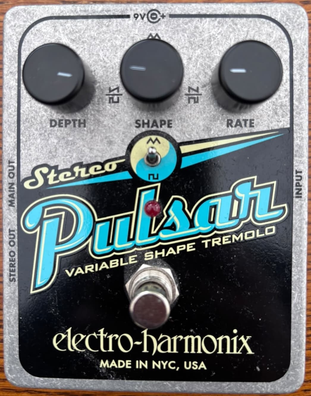 Pédale de Trémolo Electro-Harmonix Pulsar