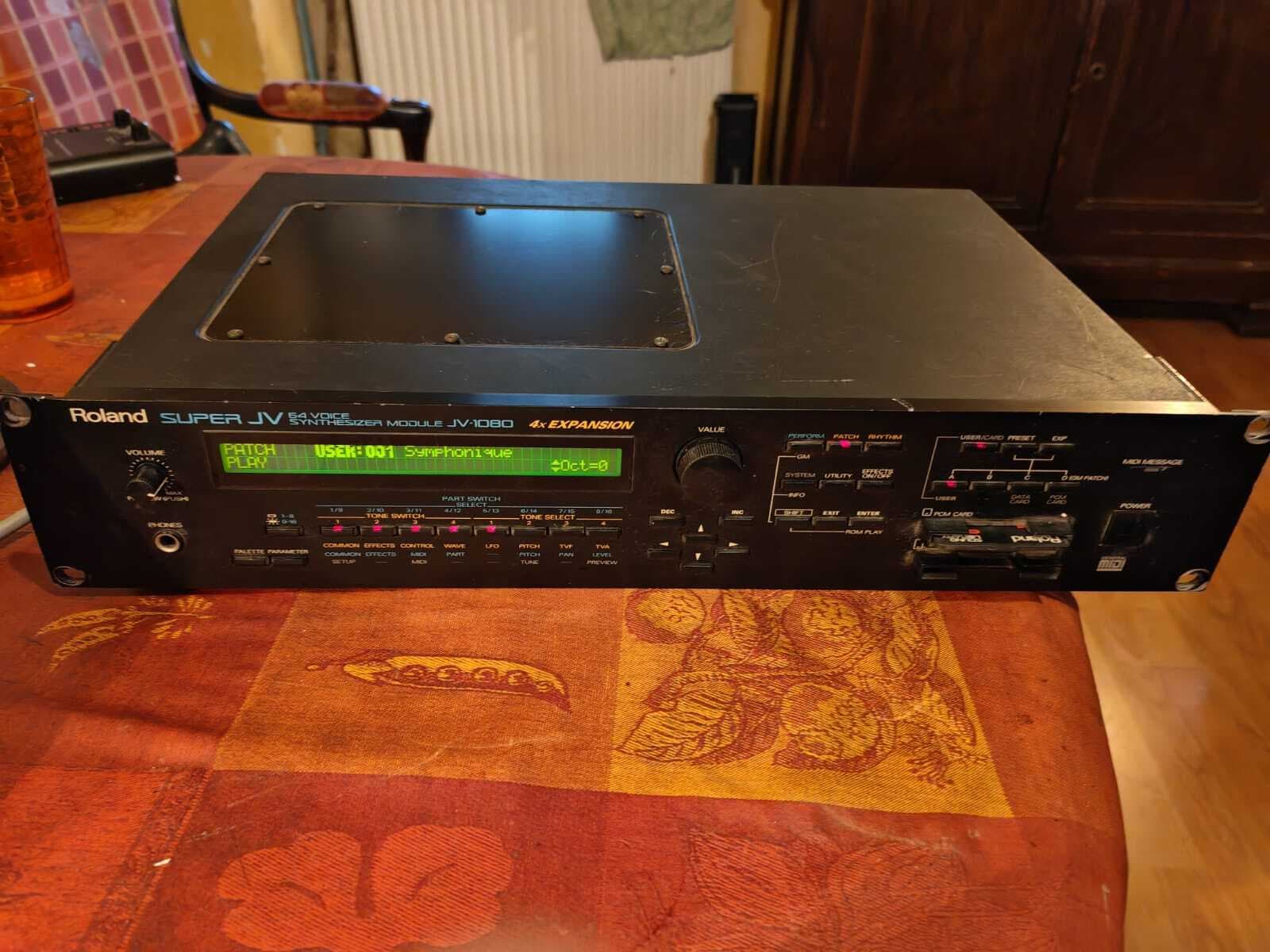 A Vendre Expandeur Roland JV1080 + CARTE SONS PIANO " PCM1-01 (Inclus)