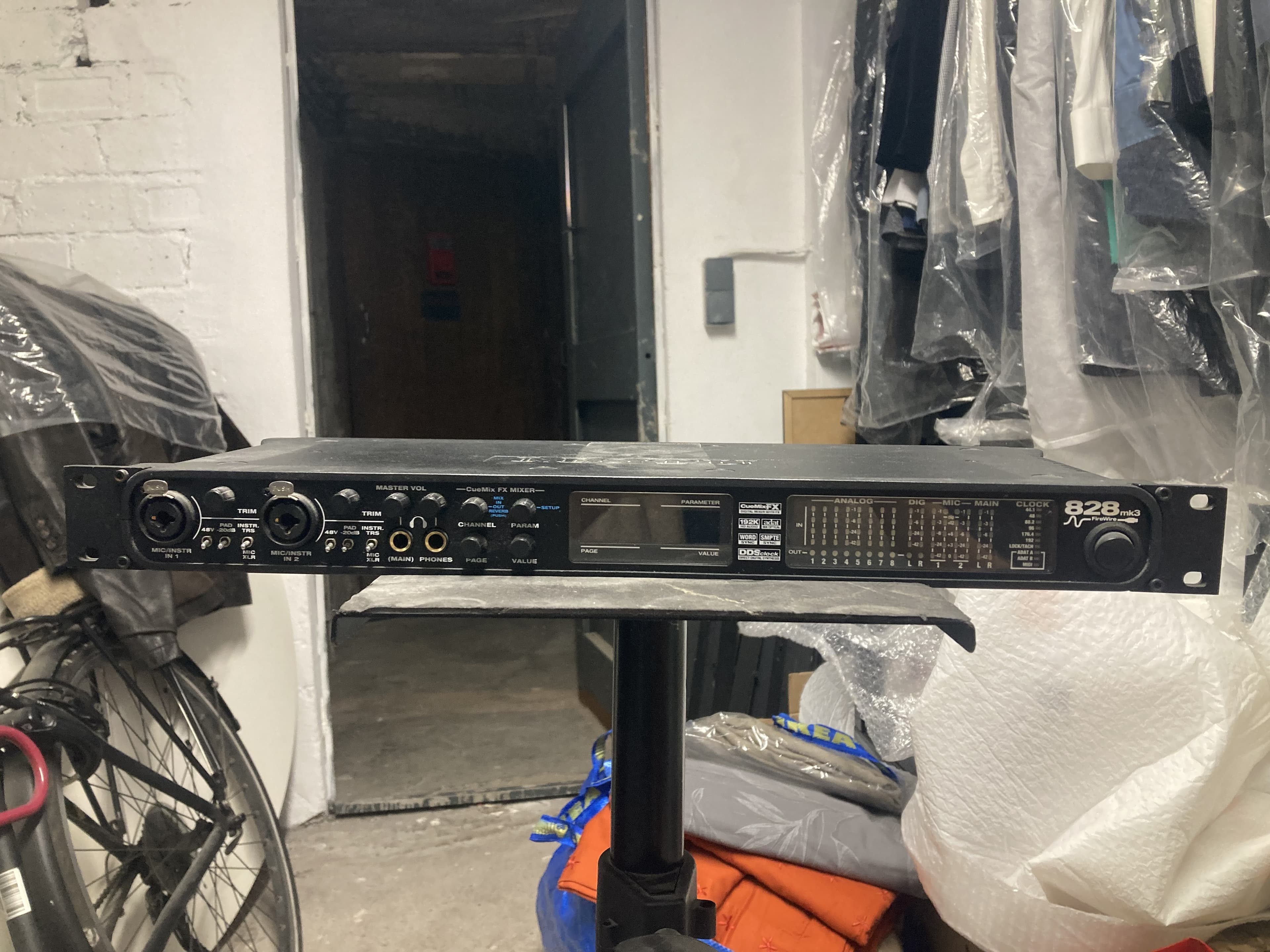 vends MOTU 828mk3 Hybrid – Interface audio USB / FireWire rack