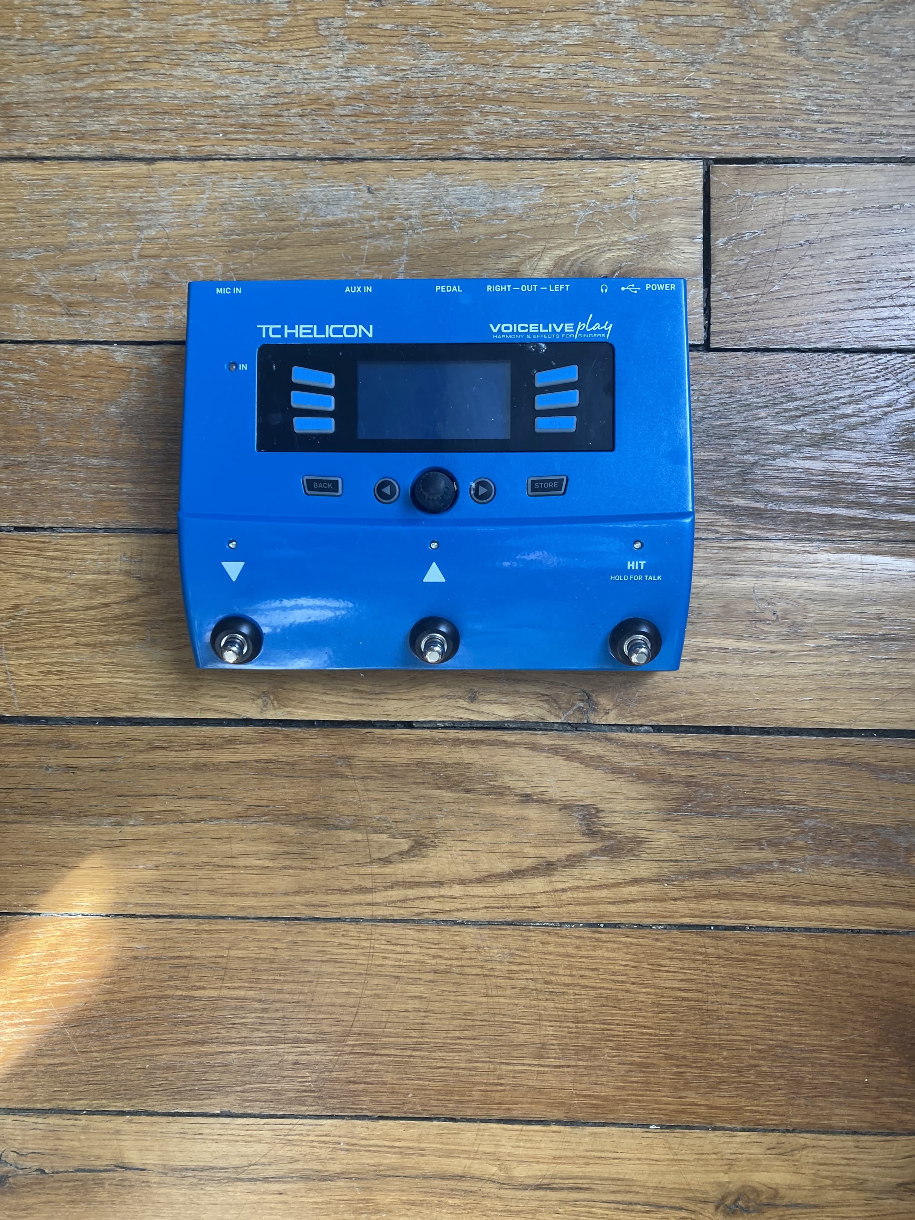 TC-Helicon VoiceLive Play en très bon état.