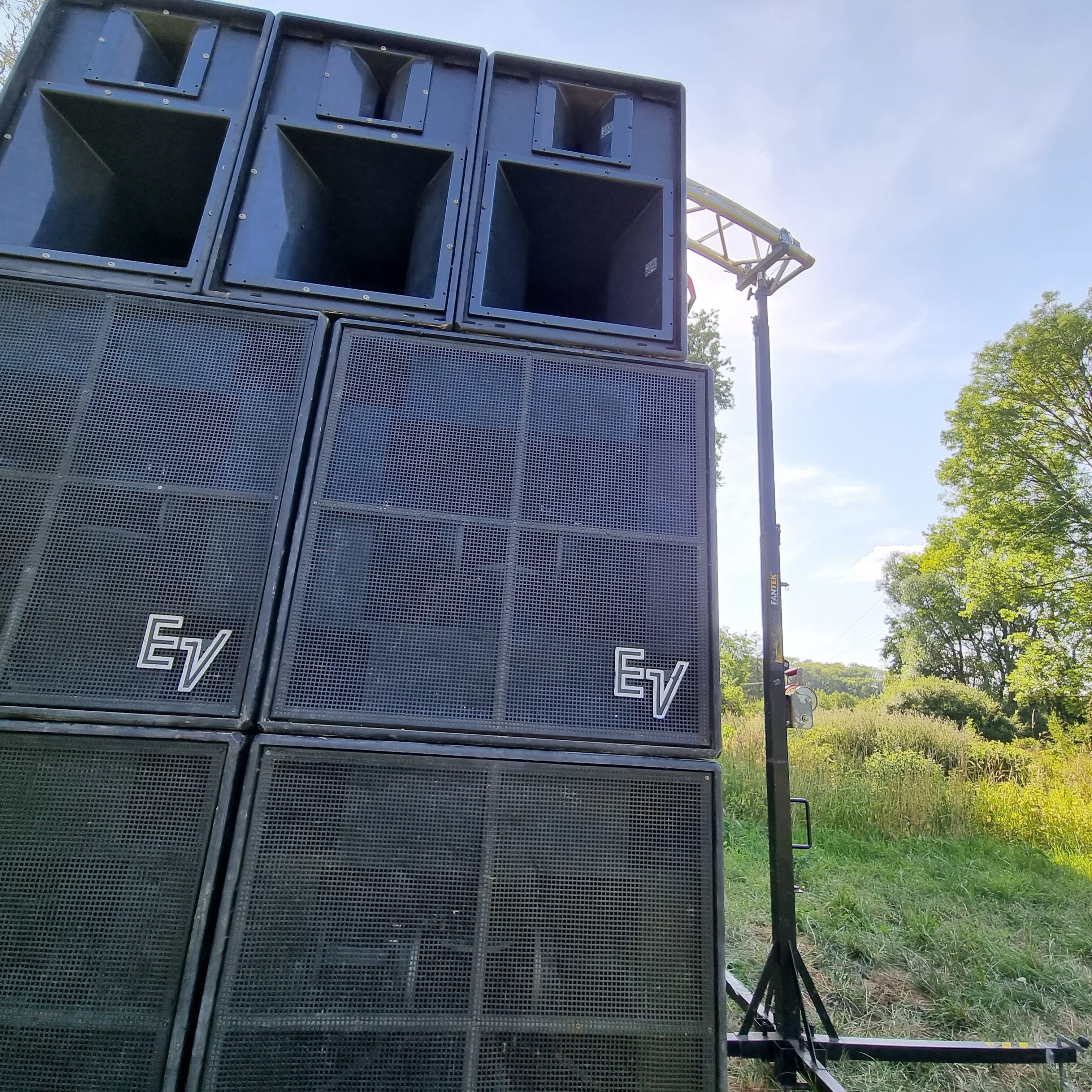 vend caissons de basse Electro Voice mtl4