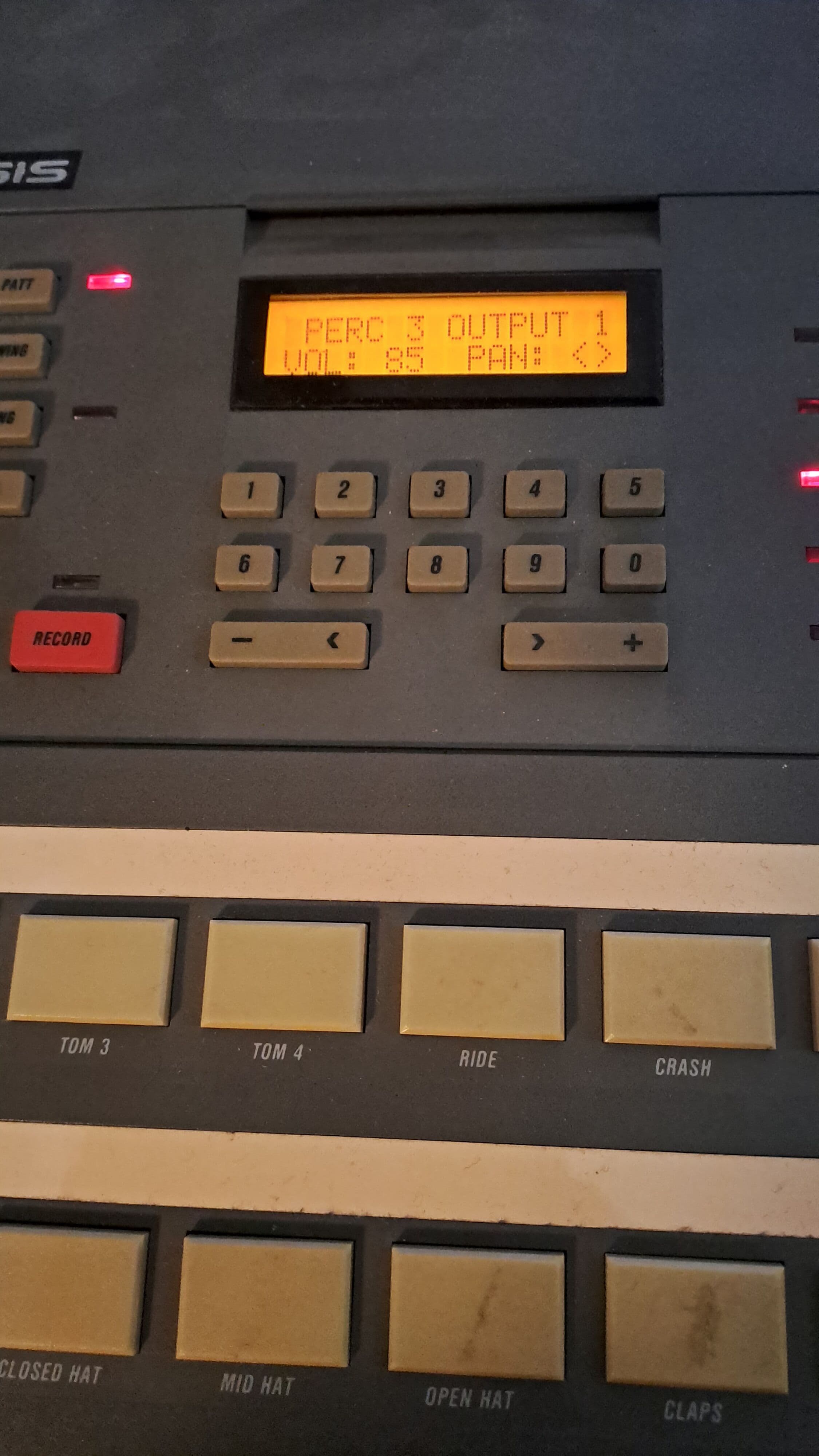 À vendre Alesis HR16