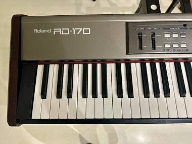 Roland RD-170  Stage Piano 88 tasti pesati