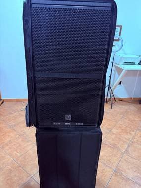 RCF nx945a coppia cassa attiva con cover