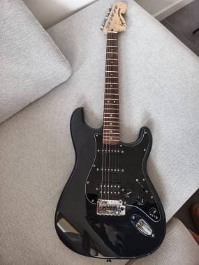 Squier Affinity hss