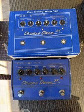 Overdrive/distorsore Tech21 Double drive X3 analogico 3 memorie
