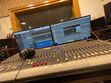DDA Console Cs3 32 Chanel con flight case
