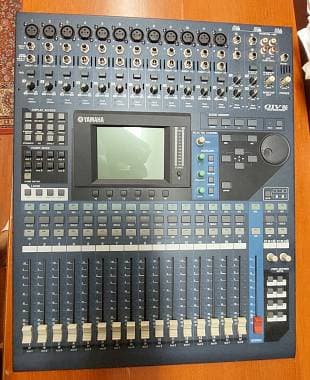 IN VENDITA Yamaha 01V96