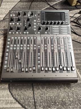 Behringer X32 Producer