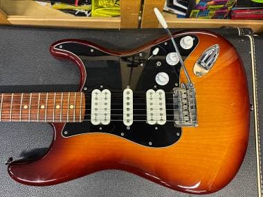 Fender STRATOCASTER PLAYER HSH