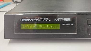 Roland MT-32 funzionante con alimentatore e manuale