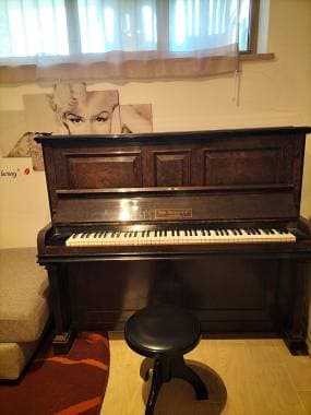 Pianoforte verticale antico John Spencer & Co. London primi '900