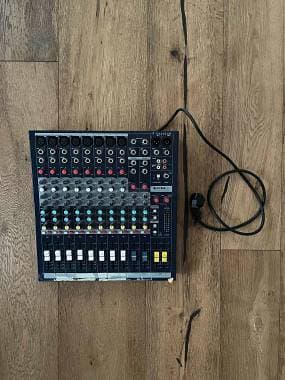 Mixer Soundcraft EPM 8