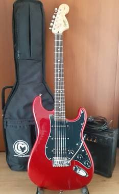 Squier by Fender Affinity