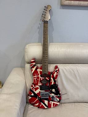 EVH Frankie Relic + custodia EVH