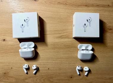 Apple air pods 4