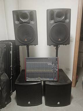 Impianto audio completo mixer+2sub+2casse+ciabatta