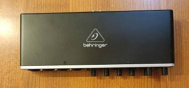 Behringer U-PHORIA UMC404HD