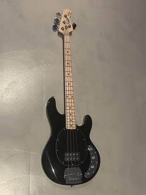 Basso Sterling by Music Man Stingray