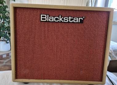 Ampli Blackstar Debut 50r
