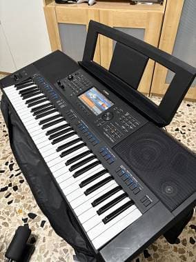 Yamaha Psr sx700