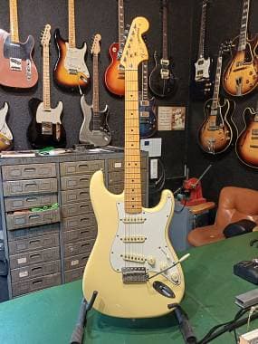 Fender Vintera stratocaster 70 anno 2023