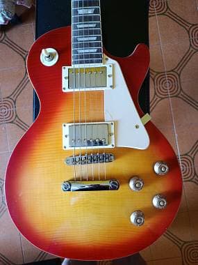 J&D Guitars LES Paul cherry sunburst