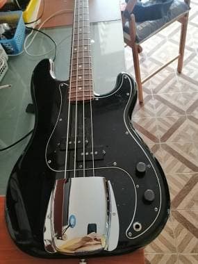Squier Precision serie SQ 1983/84